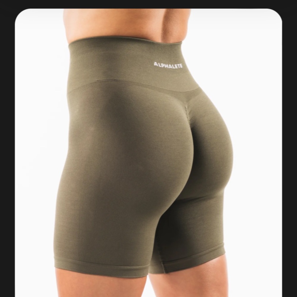 Alphalete Amplify shorts